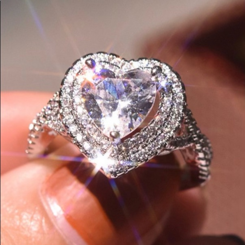 ✨Diamond Heart Shaped Ring ✨